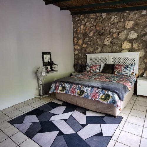 Main bedroom with ensuite